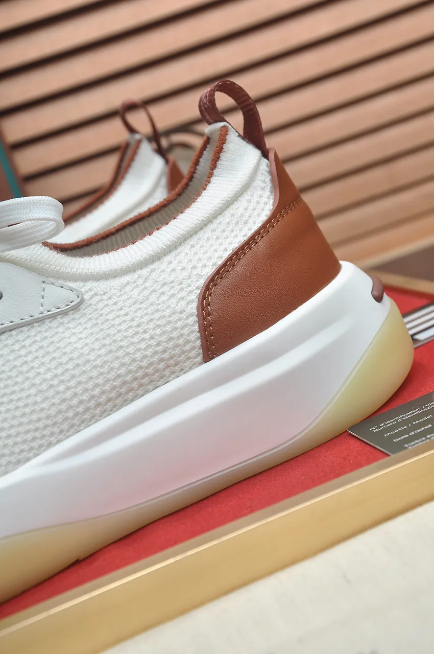 Men's men's shoes 💰640💶[𝐥𝐨𝐫𝐨 𝐏𝐢𝐚𝐧𝐚] lp classic loafers, an Italian treasure brand, the only brand that can match Hermès! Only after wearing it do we realize that we cannot let down our feet. The upper is imported cashmere, the lining of water-dyed cowhide ➕ the cowhide feet, the official original glass rubber outsole, and the pendant. Exclusive original packaging (tag ➕ brand paper ➕ outer box ➕ hand bag) code number: 38-46